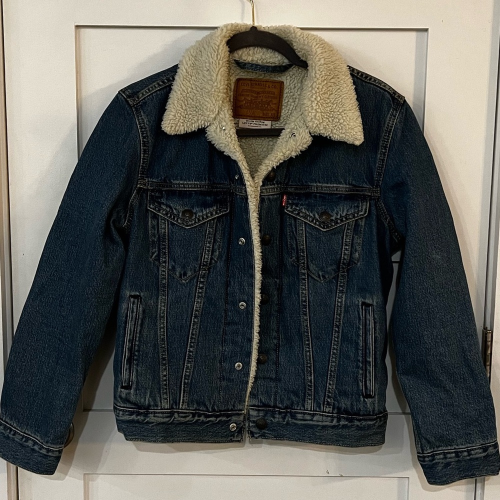Levi Sherpa Trucker